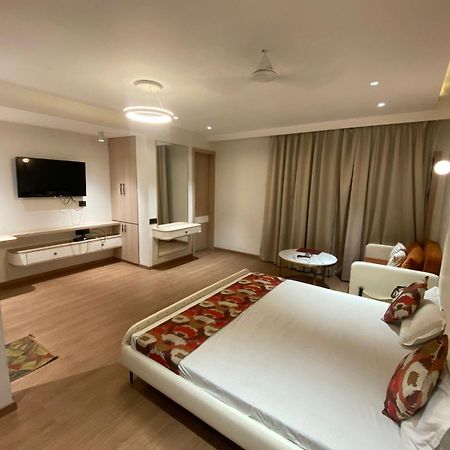 Hotel Banjara Бхопал Екстер'єр фото
